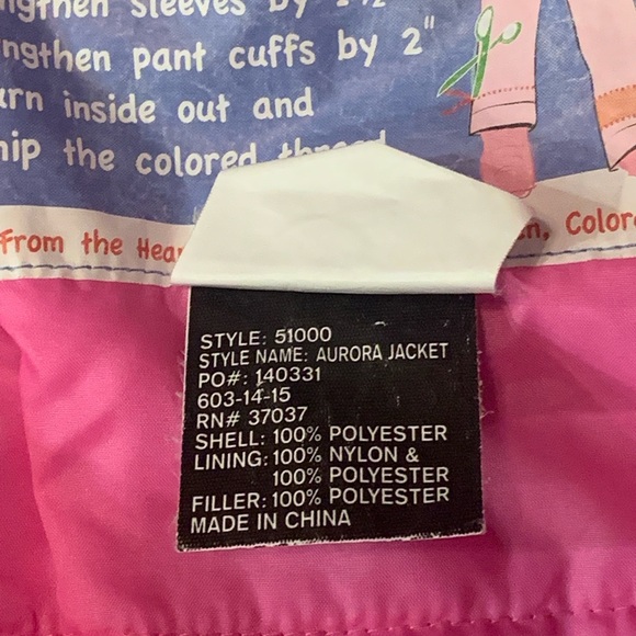 SOLD!!!

Obermeyer Girls' Aurora Jacket with a geometric "Pink Sapphire" p - Picture 5 of 5